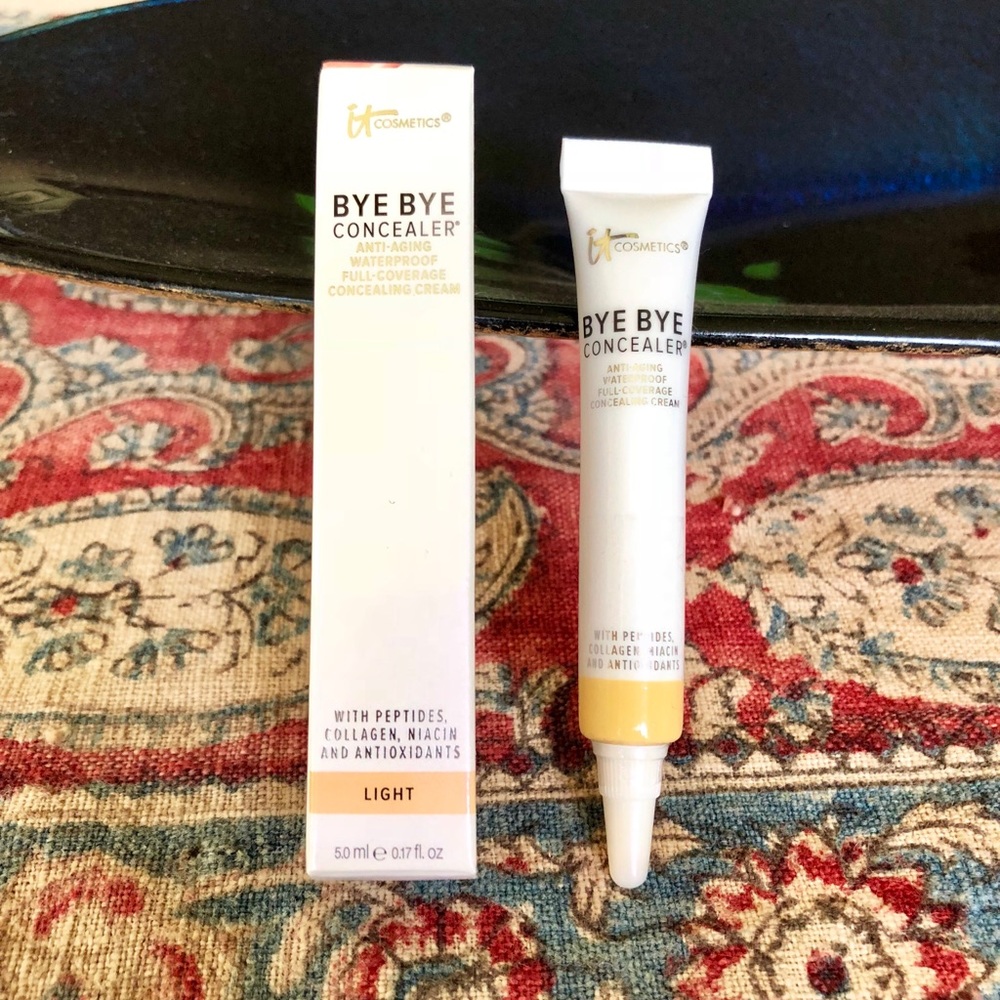 🌟 NIB  IT COSMETICS BYE BYE CONCEALER🌟anti-aging